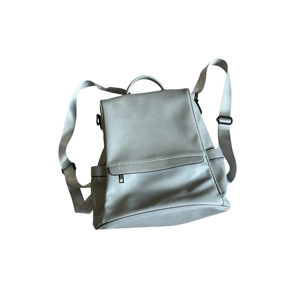 Cheruty Vegan Gray Leather Backpack/Purse Adjustable Straps 2 Zipper Pockets - Picture 8 of 8